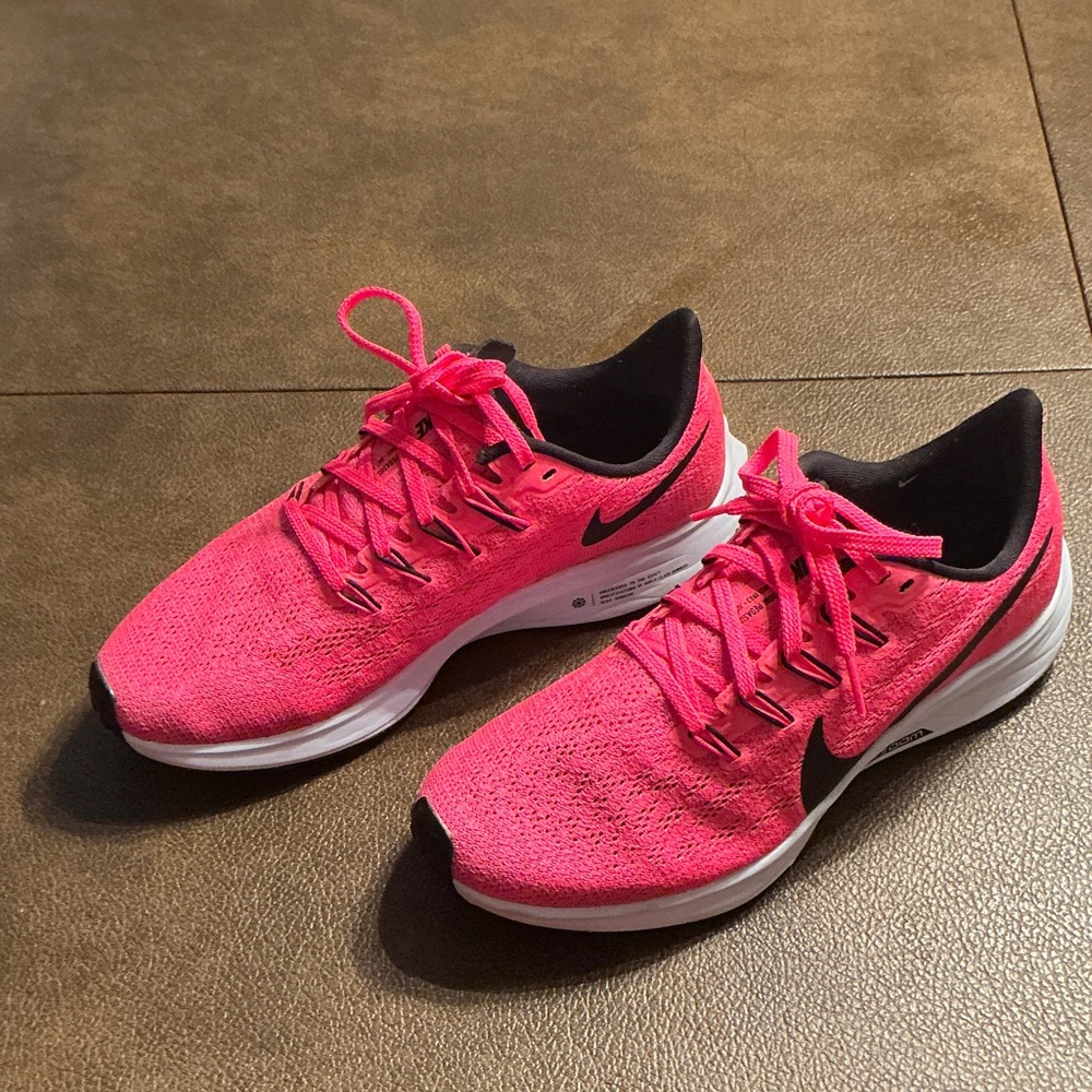 Nike Air Zoom Pegasus 36 Hot Pink Running Shoe, Women’s Size 6.5 EUC